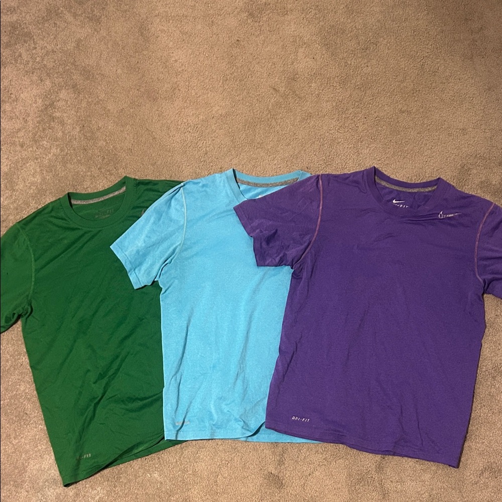 Set of 3 Nike Short Sleeve Tees - Green, Light Blue, Purple